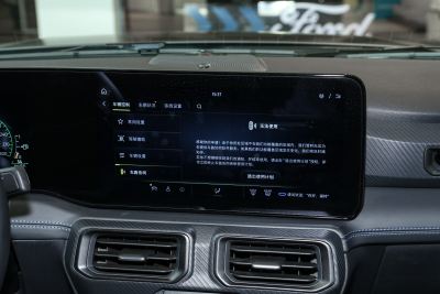 2024款 5.0L V8 Dark Horse-内饰-图片-有驾