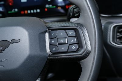 2024款 5.0L V8 Dark Horse-内饰-图片-有驾