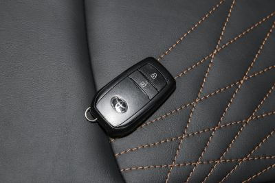 2024款 双擎 2.5L E-CVT两驱精英Plus版-内饰-图片-有驾