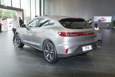 2021款 华为智选四驱版-外观-图片-有驾