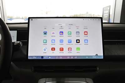 2025款 625 长续航 Max 旗舰版-内饰-图片-有驾