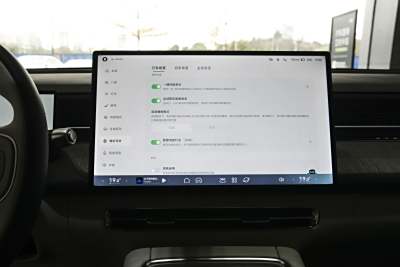 2025款 625 长续航 Max 旗舰版-内饰-图片-有驾