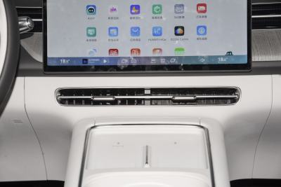 2025款 625 长续航 Max 旗舰版-内饰-图片-有驾