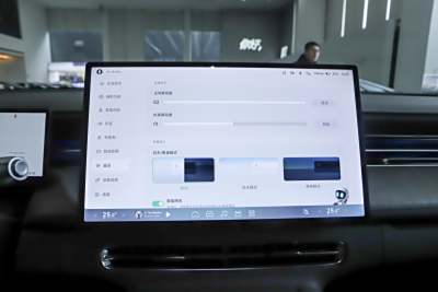 2025款 625 长续航 Max 旗舰版-内饰-图片-有驾