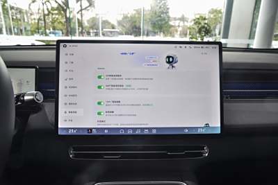 2025款 625 长续航 Max 旗舰版-内饰-图片-有驾