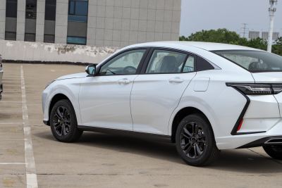 2025款 1.5L 自动豪华型-外观-图片-有驾