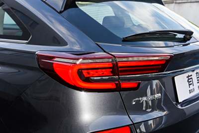2023款 370TURBO 四驱尊享版-外观-图片-有驾