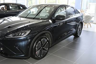 2025款 735MAX 160kW-外观-图片-有驾