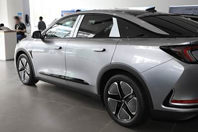 2025款 735MAX 160kW-外观-图片-有驾