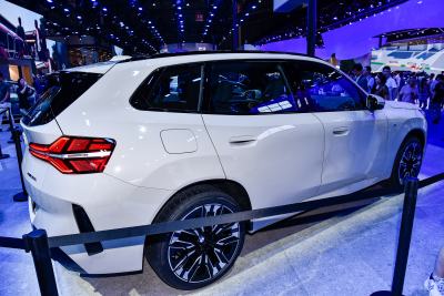 2027款 xDrive30L 尊享型 M运动曜夜套装-外观-图片-有驾