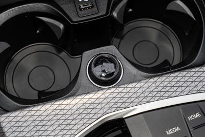 2026款 330i M运动曜夜套装-内饰-图片-有驾