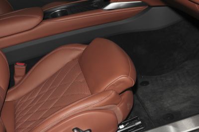 2023款 3.0T Modena-空间-图片-有驾