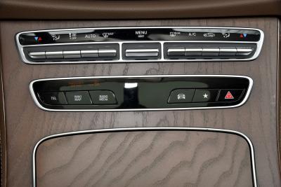 2023款 改款 E 300 L 尊贵型-外观-图片-有驾 2023款 改款 E 300 L 尊贵型-外观-图片-有驾