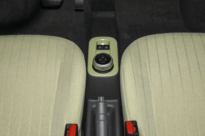 2024款 改款 熊猫mini 200km 龙腾版-内饰-图片-有驾