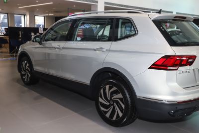 2024款 出众款 300TSI 自动两驱龙腾版-外观-图片-有驾