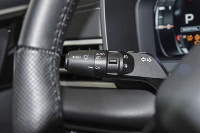 2023款 1.5T CVT四驱尊耀版 7座-内饰-图片-有驾