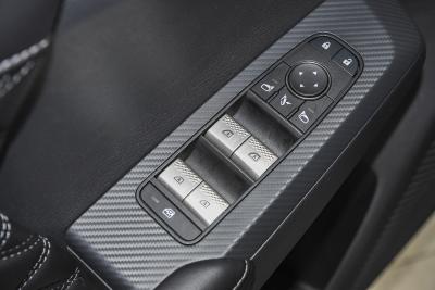 2023款 1.5T CVT四驱尊耀版 7座-内饰-图片-有驾