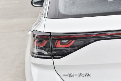 2025款 改款 300TSI DSG两驱星光版-外观-图片-有驾