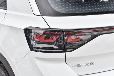 2025款 改款 300TSI DSG两驱星光版-外观-图片-有驾