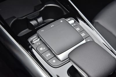 2022款 GLA 220 4MATIC-内饰-图片-有驾