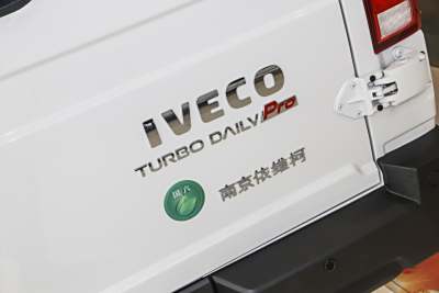 2025款 2.5T A37M1多用途乘用车 中轴中顶双胎-外观-图片-有驾