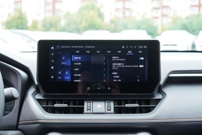 2024款 2.0L CVT两驱风尚Plus版-内饰-图片-有驾