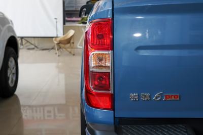 2024款 2.3T 手动四驱柴油尊享版平底货箱-外观-图片-有驾
