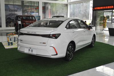 2021款 1.5T CVT尊贵版-外观-图片-有驾