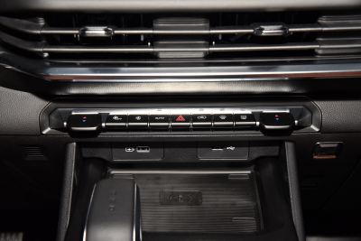 2024款 2.0T DCT旗舰型-内饰-图片-有驾