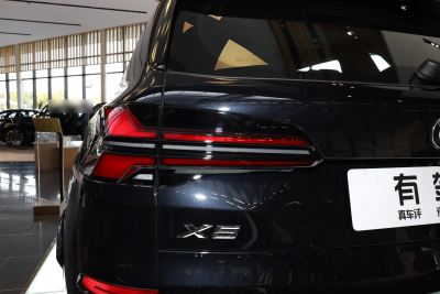 2026款 xDrive 40Li 尊享型M运动曜夜套装-外观-图片-有驾