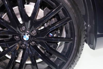 2026款 xDrive 40Li 尊享型M运动曜夜套装-外观-图片-有驾