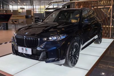 2026款 xDrive 40Li 尊享型M运动曜夜套装-外观-图片-有驾
