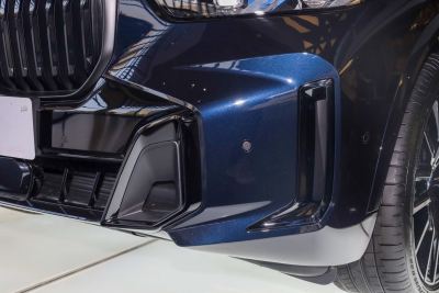 2026款 xDrive 40Li 尊享型M运动曜夜套装-外观-图片-有驾