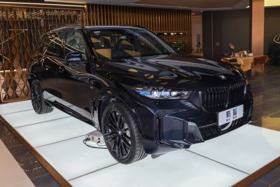 2026款 xDrive 40Li 尊享型M运动曜夜套装-外观-图片-有驾