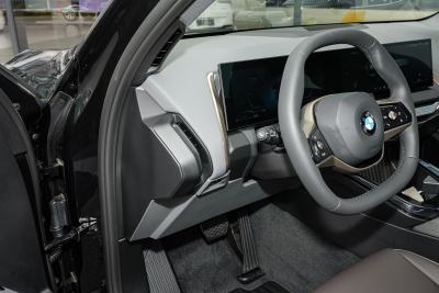 2025款 xDrive25L 豪华套装-内饰-图片-有驾
