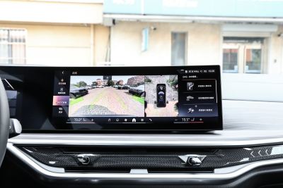 2023款 xDrive 40Li M运动曜夜套装-内饰-图片-有驾