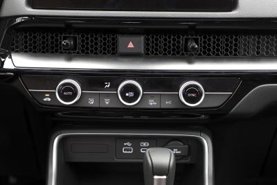 2024款 240TURBO 四驱臻享版 5座-内饰-图片-有驾