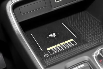 2024款 240TURBO 四驱臻享版 5座-内饰-图片-有驾