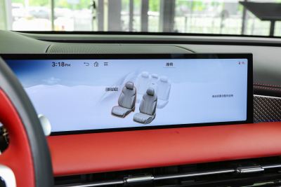 2024款 2.5T 后驱旗舰版-内饰-图片-有驾