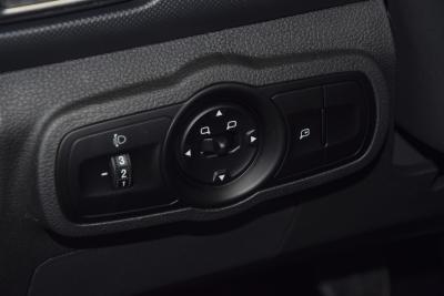 2022款 经典超值版 1.5L 手动尊贵型-内饰-图片-有驾