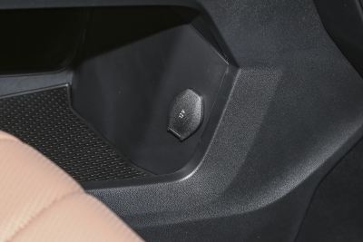 2024款 2.0T 两驱舒适版 5座-内饰-图片-有驾