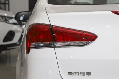 2022款 1.5L CVT翼豪版-外观-图片-有驾