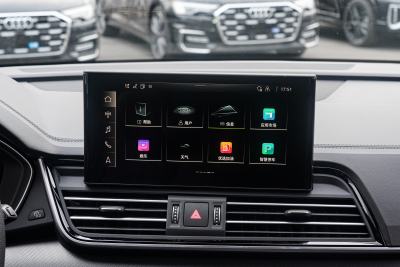 2025款 quattro 45周年典藏版 45 TFSI 豪华动感型-内饰-图片-有驾