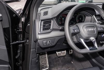 2025款 quattro 45周年典藏版 45 TFSI 豪华动感型-内饰-图片-有驾