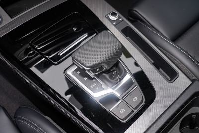 2025款 quattro 45周年典藏版 45 TFSI 豪华动感型-内饰-图片-有驾