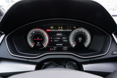 2025款 quattro 45周年典藏版 45 TFSI 豪华动感型-内饰-图片-有驾