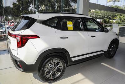 2023款 1.5L CVT豪华版-外观-图片-有驾