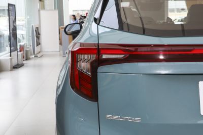 2023款 1.5L CVT豪华版-外观-图片-有驾