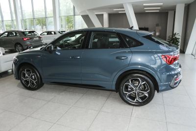 2025款  quattro 45周年典藏版 40TFSI 时尚型-外观-图片-有驾