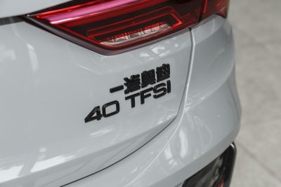 2025款  quattro 45周年典藏版 40TFSI 时尚型-外观-图片-有驾